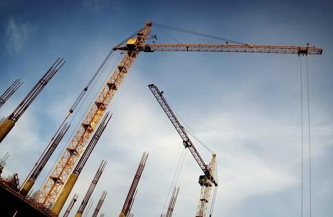 如何防范建筑工程资质挂靠与劳务转让风险